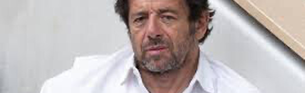 France: le chanteur Patrick Bruel en garde à vue dans le cadre d'une enquête pour violences sexuelles