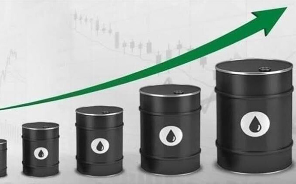 Le prix du baril de pétrole de Brent s'envole au-dessus de 80 dollars