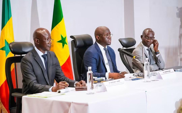 Sénégal : Cheikh Diba peut jouer sur les mots, pas sur les faits — Dakar a bien accepté la restructuration de sa dette