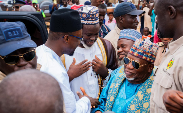 Touba–Kaolack : Ousmane Sonko prend la route pour partager la douleur des familles endeuillées