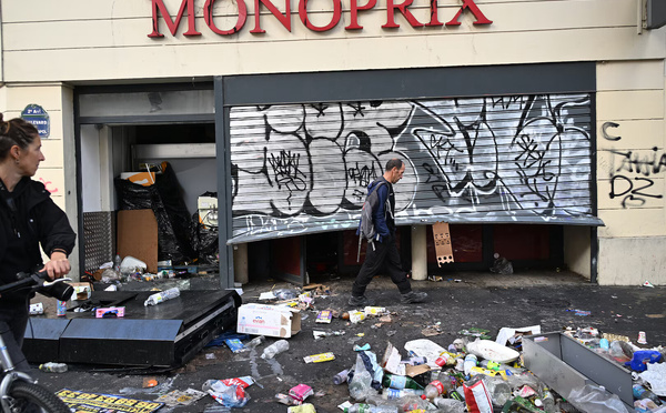 1.500 commerçants touchés, "des centaines de millions d'euros de dégâts"
