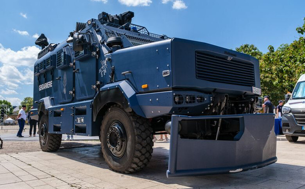 France – 24 octobre sous haute tension : blindés Centaure, interdictions de manifester et forces d’élite mobilisés