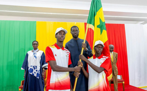 Dakar 2026 : Diomaye Faye remet le drapeau aux Lionceaux, une nation en marche vers l’histoire