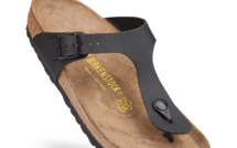 L’instant fastoche : comment réparer des tongs avec l’attache d’un paquet de pain de mie ?