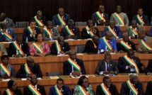 Les députés ivoiriens donnent leur feu vert au projet de nouvelle Constitution