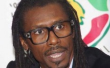 Le contrat du coach Aliou Cissé prolongé jusqu’en 2019 Le contrat du coach Aliou Cissé prolongé jusqu’en 2019