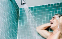 L'expérience libératrice que tout le monde devrait tester sous la douche