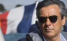 François Fillon : «Je voterai donc en faveur d'Emmanuel Macron»