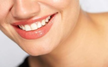 Sept aliments pour garder vos dents blanches