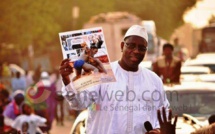 Arrêt sur image : Quand Maky Sall exhibait un photomontage, terrassant Me Abdoulaye Wade en « ngemb » alors chef de l’Etat