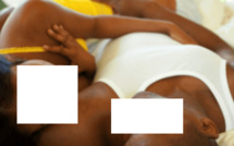 Surprise en plein ébats sexuels dans le lit de ses parents