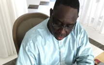 Dans ses chambres d’étudiant – Macky Sall revisite