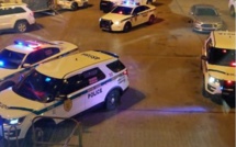 La police tire sur homme armé à l'aéroport de Miami