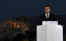 À Athènes, Macron appelle à "refonder l'Europe"