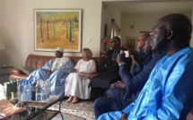 Le Président Abdoulaye WADE chez la famille de feu Habib THIAM ce vendredi  après midi pour présenter condoléances
