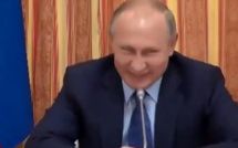 Le fou rire de Vladimir Poutine quand un ministre suggère d'exporter du porc… vers l'Indonésie Le fou rire de Vladimir Poutine quand un ministre suggère d'exporter du porc… vers l'Indonésie