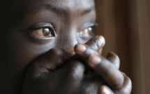 Viol – Un père adoptif surpris tout nu avec sa belle fille