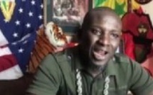 Assane Diouf, Macky et les chaussures à Touba