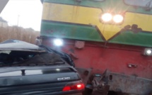 KM 50 : UN AUTORAIL TRAÎNE UNE VOITURE SUR 200M