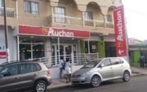 Cinq arrestations à l’ouverture d’Auchan à Mbour