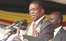 Le président Emmerson Mnangagwa prête serment pour un "nouveau Zimbabwe"