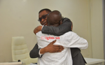 Youssou Ndour rend hommage à Mamoudou Ibra Kane et Alassane Samba Diop