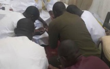 Arrêt sur images: Ousmane Sonko avec un petit fils de Serigne Touba
