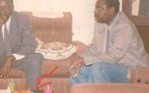 Une photo rare de Macky qui mange des..