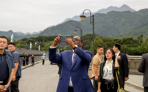 Premières tendances- Macky devant en Chine