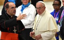 Le pape refuse la démission du cardinal Barbarin accusé de...