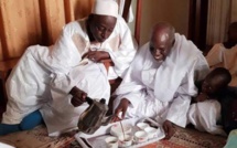 Cette belle image entre Serigne Cheikh Saliou et Serigne Moustapha !