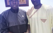 Le ministre de l'Environnement Abdou Karim Sall pêche dans les eaux d'Ousmane SONKO