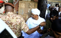 L'ex-président Soudanais Omar el-Béchir transféré au parquet avant sa comparution