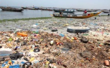 REJETS INDUSTRIELS, DÉCHETS MÉNAGERS, PÉRIL PLASTIQUE- LES COTES SENEGALAISES, A L’AGONIE !