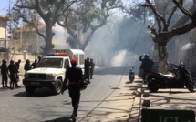 URGENT- Quelques opposants au régime dispersés par des grenades sur l'avenue Bourguiba