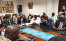 Cérémonie protocolaire de passation de service entre Cheikh Ahmed Tidiane Ba et Bassirou Samba Niasse, nouveau DG des Impôts et Domaines. (IMAGES)