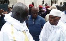 WADE À TOUBA/ L'ancien Président accueilli par Serigne Moussa Nawél avant sa rencontre avec le Khalife