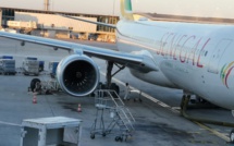 AIR SENEGAL bloqué à Paris...Les raisons...