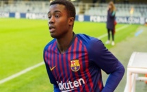 FC Barcelone : Moussa Wagué signe avec l'équipe première