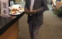En partance pour l'étranger, le journaliste Adama Gaye tire encore sur le Pr Macky Sall et la... Première Dame