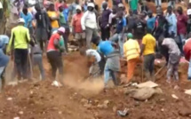 Un glissement de terrain fait des dizaines de morts au Cameroun Un glissement de terrain fait des dizaines de morts au Cameroun