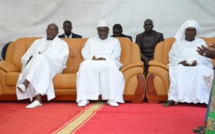 Présentation de condoléances : Macky Sall et Ousmane Sonko chez Alioune Badara Cissé, suite au décès de son fils. Présentation de condoléances : Macky Sall et Ousmane Sonko chez Alioune Badara Cissé, suite au décès de son fils.