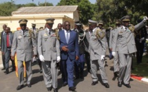 LES GÉNÉRAUX CHEIKH WADE ET JOSEPH MAMADOU DIOP FAITS CHEVALIERS DE LA LÉGION D’HONNEUR