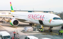 Suite et pas fin de l'avion d'AIR Sénégal bloqué à Paris- Le décollage annoncé à 17h encore repoussé jusqu'à ...20h Suite et pas fin de l'avion d'AIR Sénégal bloqué à Paris- Le décollage annoncé à 17h encore repoussé jusqu'à ...20h