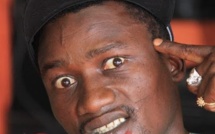 ​Le rappeur "Dof Ndèy" insulte copieusement le Pr Macky Sall, le ministre de l'Intérieur, Cissé Lo... et se fait arrêter par la SR