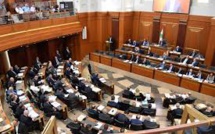 Liban: en pleine crise, le Parlement se réunit et le mouvement de contestation manifeste