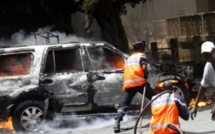 Émeutes à Pire : La voiture d’un magistrat caillassée, son épouse blessée