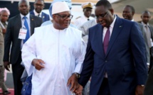 Arrivée à Bamako de cinq chefs d'État africains pour trouver une issue à la crise politique au Mali