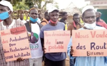 Vélingara : Les populations de Paroumba ont battu le macadam pour réclamer de meilleures conditions de vie.