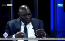Vidéo - Madiambal Diagne persiste et signe: “La Constitution permet à Macky Sall de demander un 3e mandat” Vidéo - Madiambal Diagne persiste et signe: “La Constitution permet à Macky Sall de demander un 3e mandat”